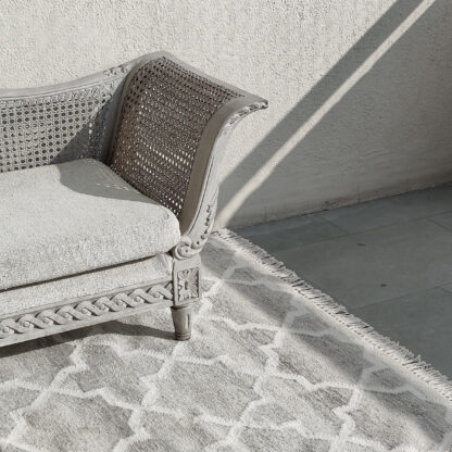 Star Grid Rug 4x6’ - Image 2